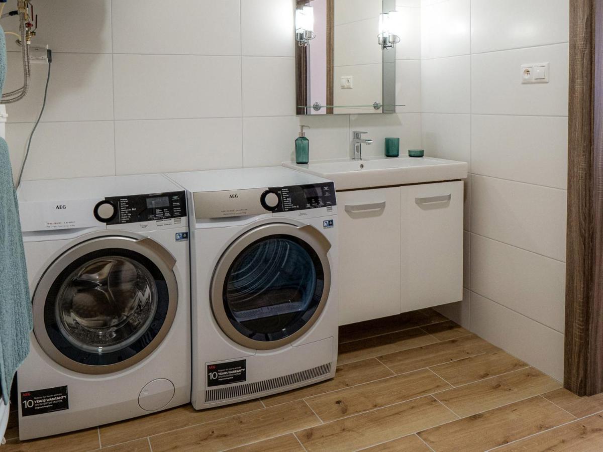 Apartmany Motocentrum คาลูชา ภายนอก รูปภาพ